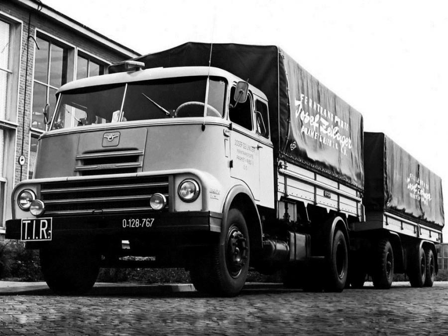  DAF 2000 DO 1957 года  (фото 1 из 3)
